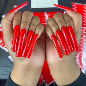 Red press on nails